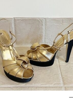 Coach Angelica gold leather & satin platform stiletto open toe heels siz…